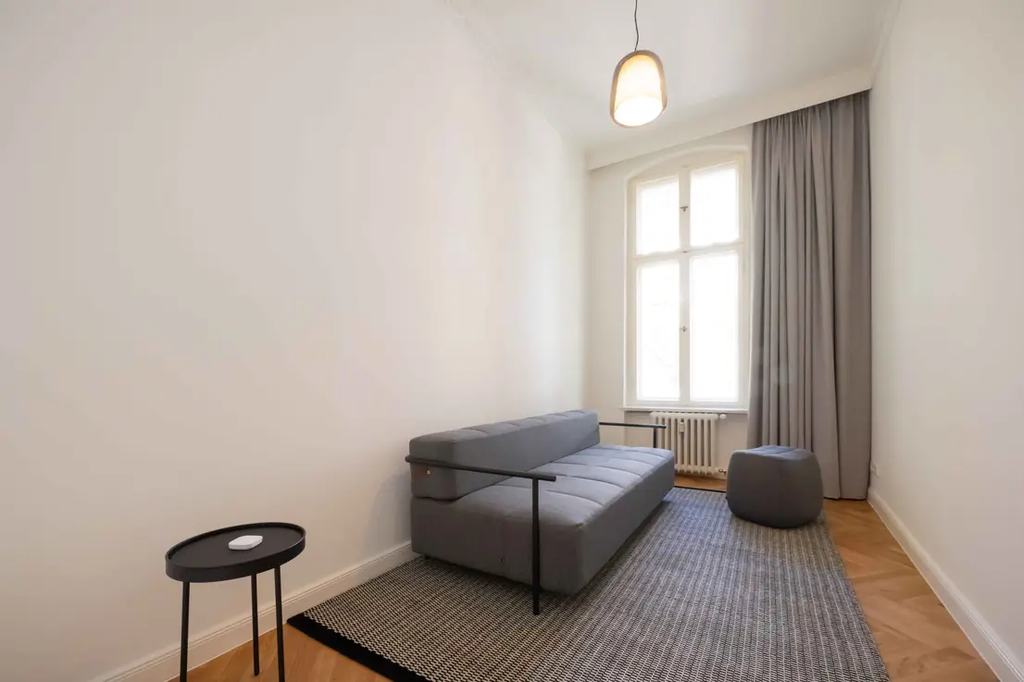 Top-Lage zwischen KaDeWe und Kurfürstendamm - sanierte Wohnung in prächtigem Altbau