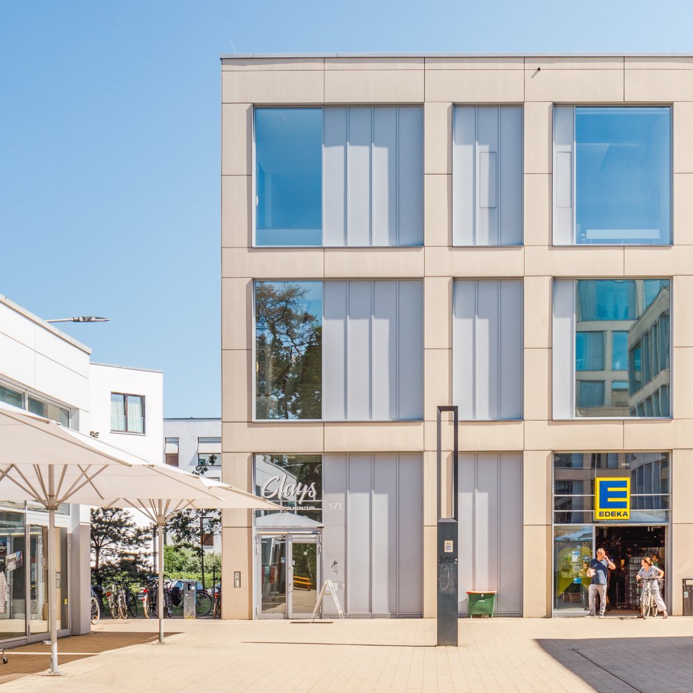HISTORY MEETS MODERN ELEGANCE IN DAHLEM - GRUNEWALD ONE