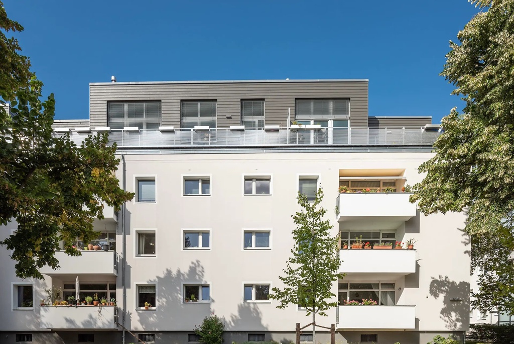 BUY AN APARTMENT IN THE GREEN DISTRICT OF DAHLEM - ZEHLENDORF