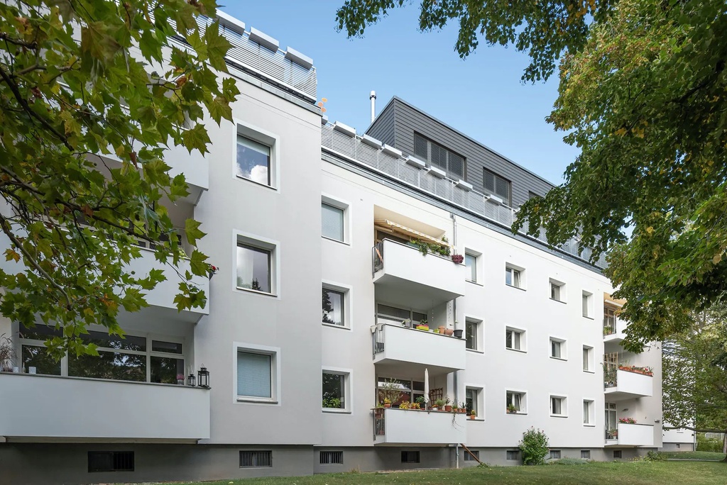 BUY AN APARTMENT IN THE GREEN DISTRICT OF DAHLEM - ZEHLENDORF