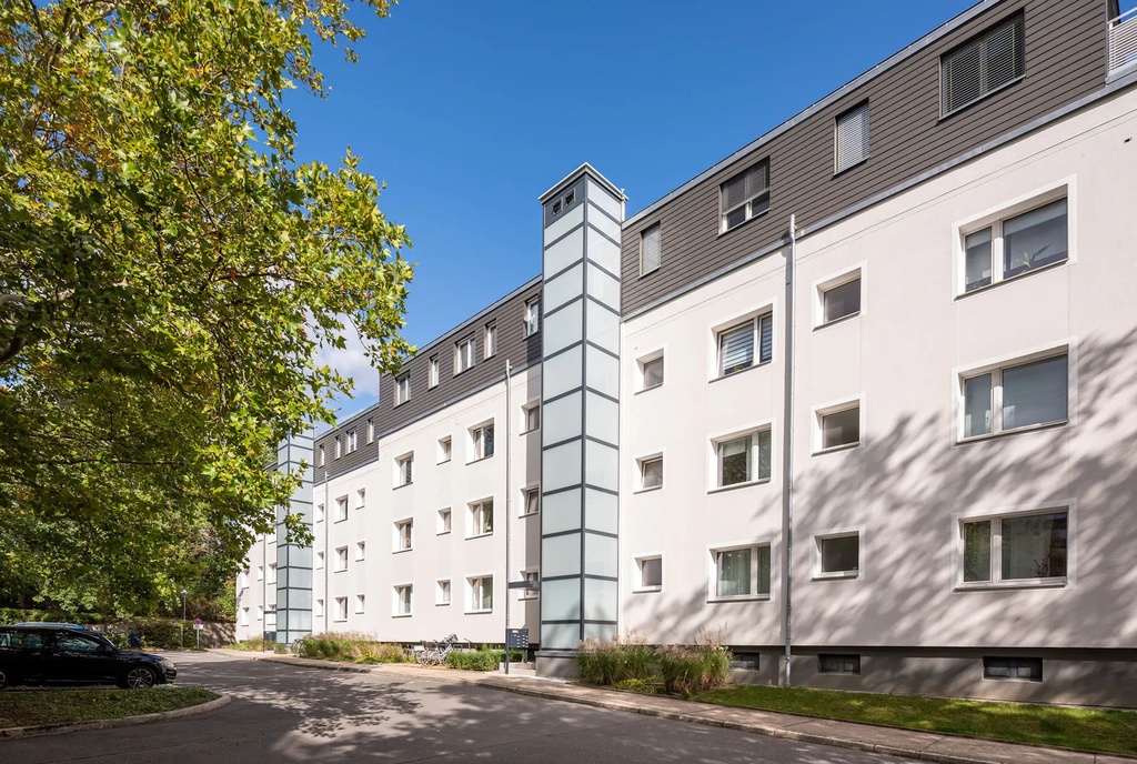 BUY AN APARTMENT IN THE GREEN DISTRICT OF DAHLEM - ZEHLENDORF