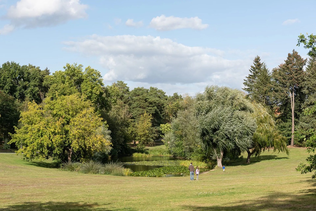 BUY AN APARTMENT IN THE GREEN DISTRICT OF DAHLEM - ZEHLENDORF