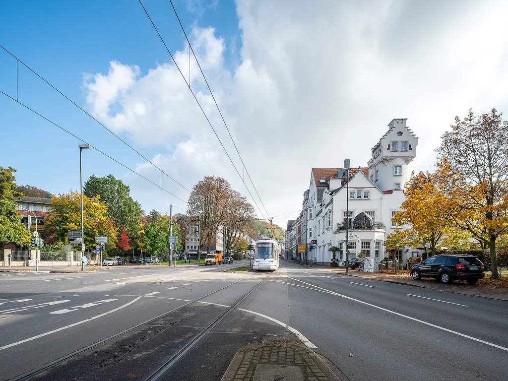 NEW APARTMENT AND TOWNHOUSES DIRECT BEHIND GRAFENBERG