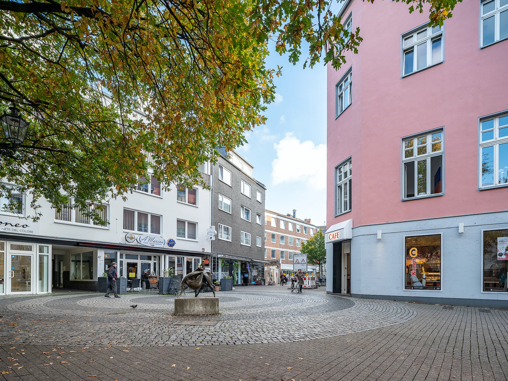 MODERN APARTMENTS MINUTES AWAY FROM SCHLOSS BENRATH